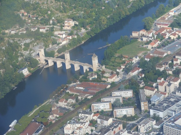 Survol de la vallée du Lot